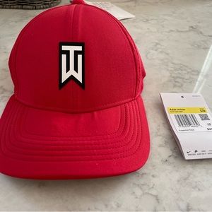 Nike Tiger Woods adult unisex golf hat. New